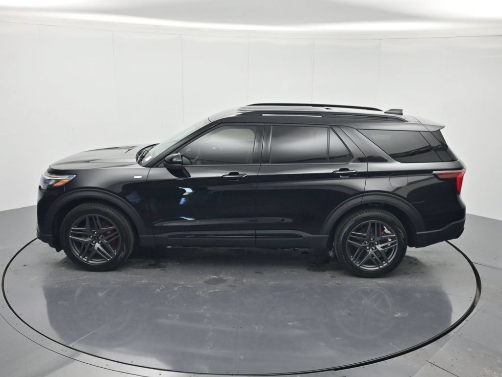 New 2026 Ford Explorer ST-Line w/ ST-Line Street Pack RWD image 35
