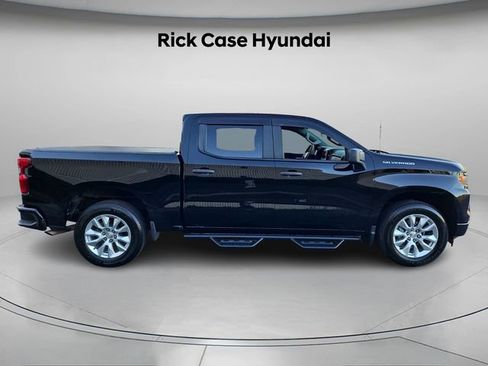 Used 2022 Chevrolet Silverado 1500 Custom image 4