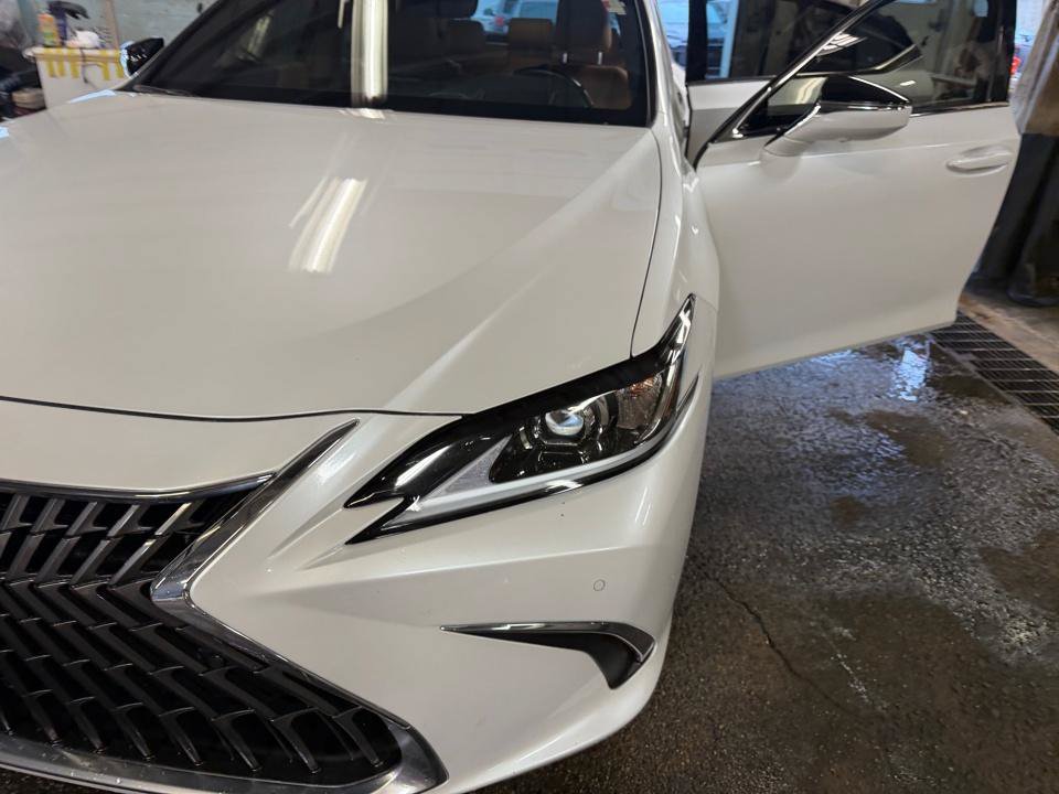 Used 2025 Lexus ES 300h w/ Technology Package FWD image 30
