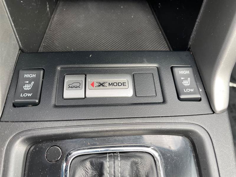 Used 2015 Subaru Forester 2.5i Touring w/ Eyesight & Navigation System AWD/4WD image 76