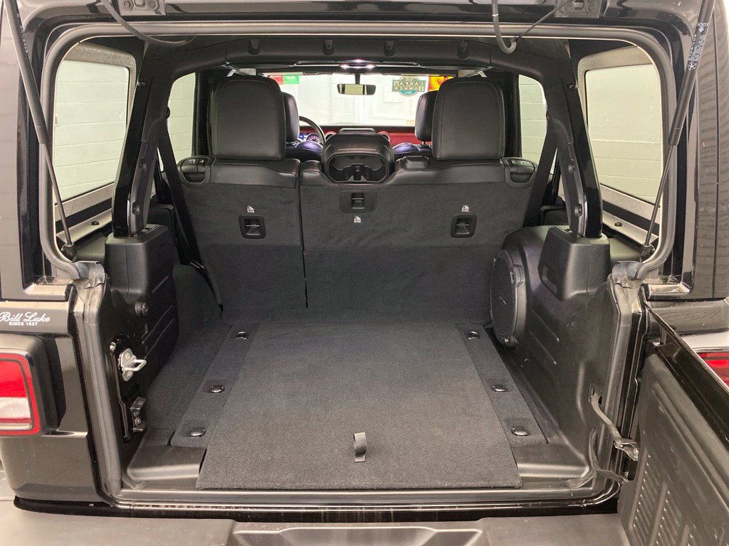 Used 2022 Jeep Wrangler Unlimited Rubicon AWD/4WD image 22