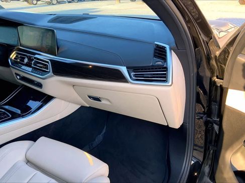 Used 2020 BMW X5 xDrive40i w/ Premium Package image 18
