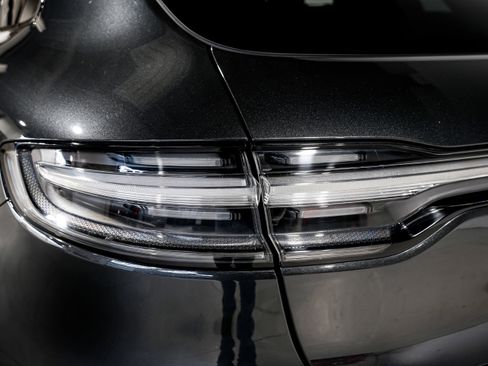 Used 2021 Porsche Macan GTS image 40