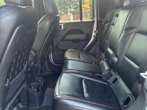 Used 2020 Jeep Gladiator Rubicon AWD/4WD image 8