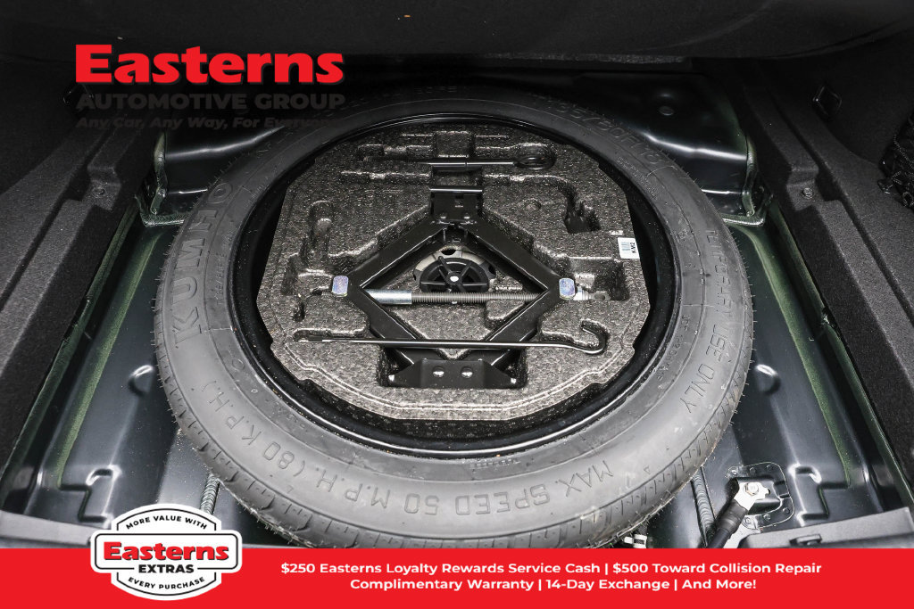 Used 2025 Genesis G70 2.5T RWD image 23