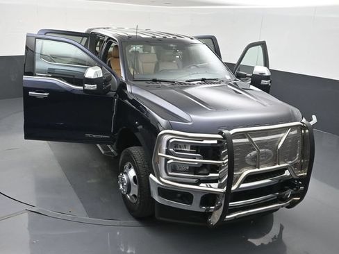 Used 2025 Ford F350 Lariat w/ Chrome Package AWD/4WD image 51