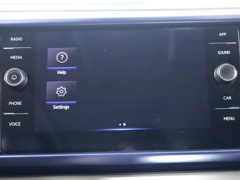 Used 2023 Volkswagen Taos SE w/ Panoramic Sunroof Package AWD/4WD image 19