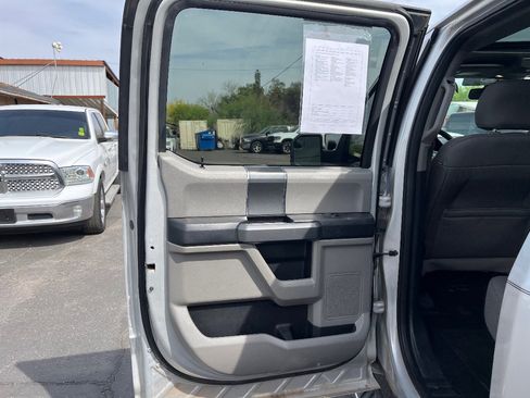 Used 2016 Ford F150 XLT w/ Equipment Group 302A Luxury image 14