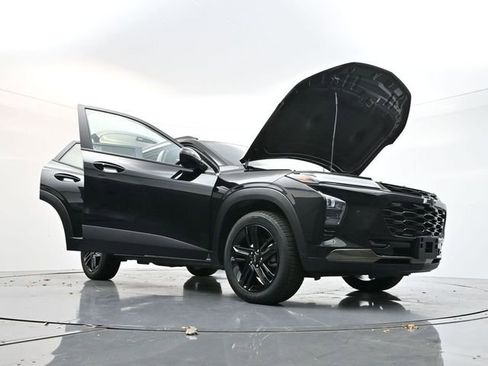 Used 2024 Chevrolet Trax ACTIV w/ Driver Confidence Package image 44