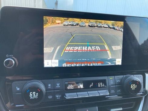 Certified 2024 Toyota Grand Highlander AWD image 38