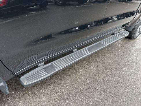 Used 2023 Chevrolet Silverado 1500 LT image 10