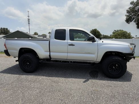 Used 2013 Toyota Tacoma 2WD Access Cab image 4