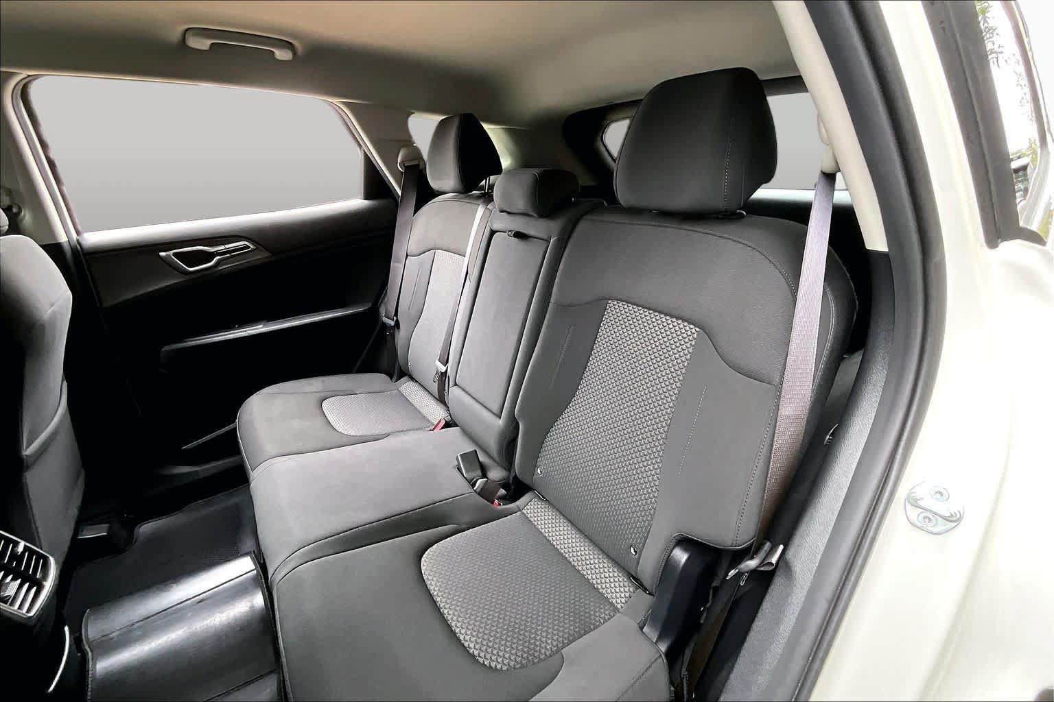 Used 2023 Kia Sportage LX FWD image 20