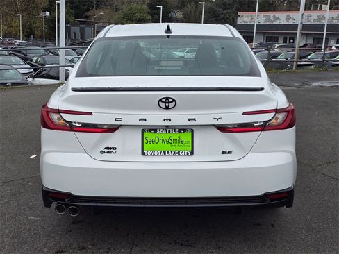 New 2026 Toyota Camry Hybrid image 6