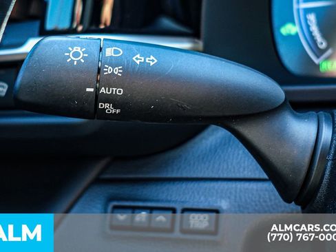 Used 2025 Toyota Crown Signia image 34