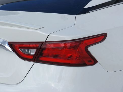 Used 2016 Nissan Maxima 3.5 SL image 19