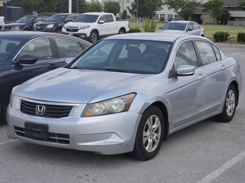 Used 2009 Honda Accord LX image 4