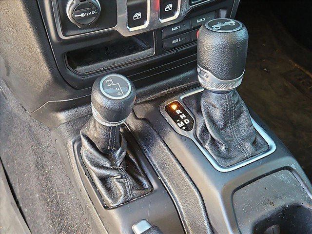 Used 2020 Jeep Wrangler Sport AWD/4WD image 15