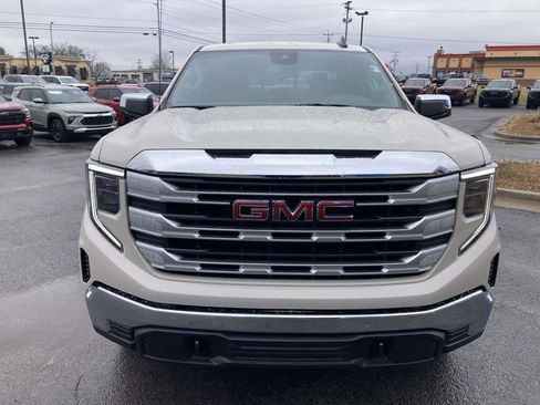 New 2026 GMC Sierra 1500 SLE w/ Preferred Package image 9