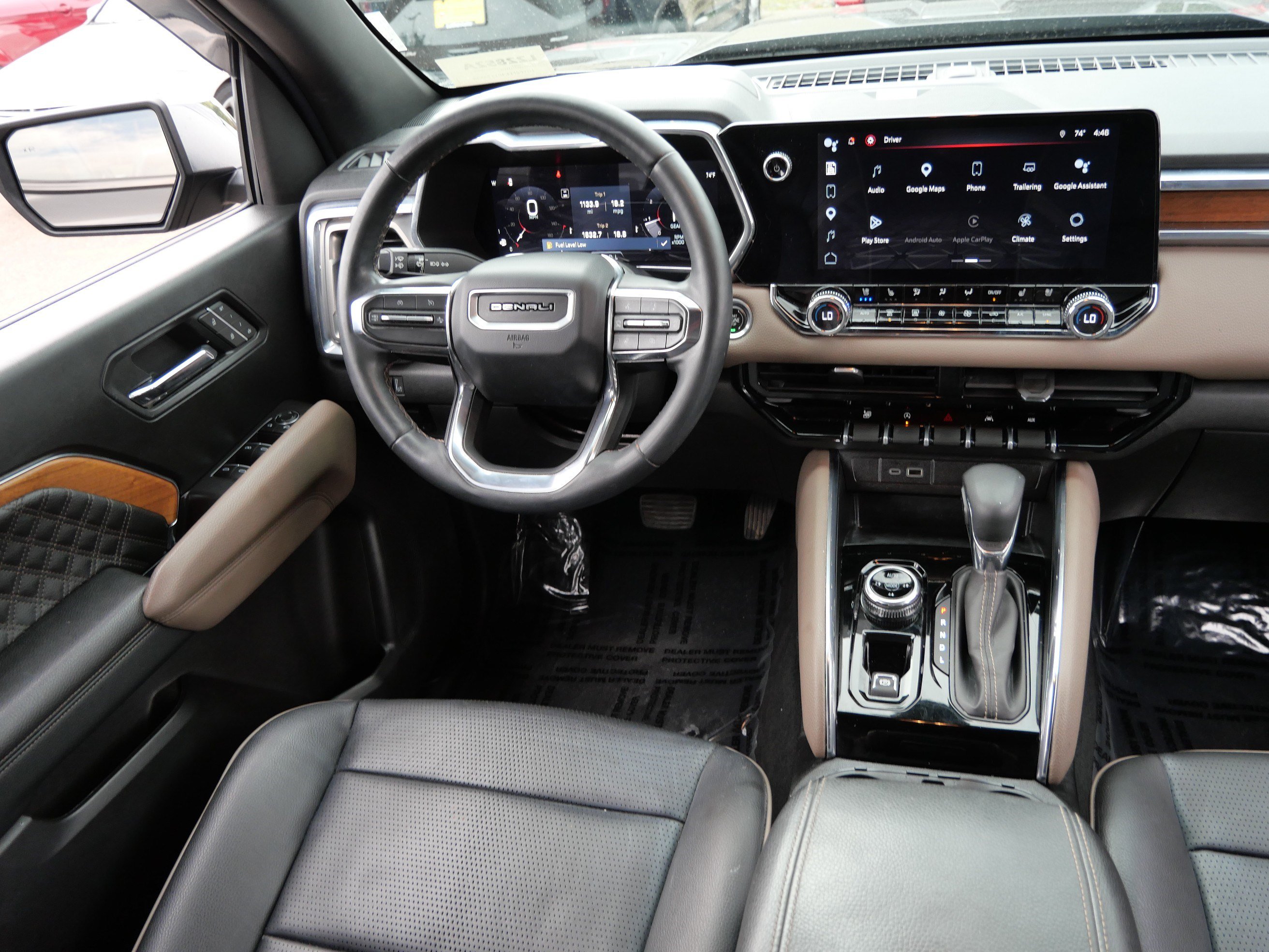 Used 2023 GMC Canyon Denali AWD/4WD image 9