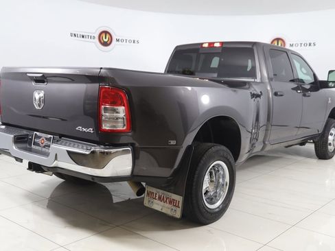 Used 2024 RAM 3500 Tradesman w/ Chrome Appearance Group image 3