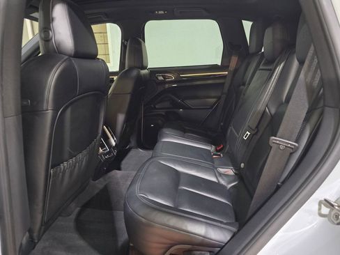 Used 2017 Porsche Cayenne S Platinum w/ Premium Package Plus (Pjy) image 24