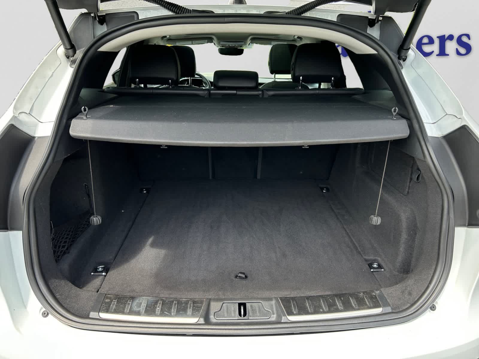Used 2023 Jaguar F-PACE AWD/4WD image 8