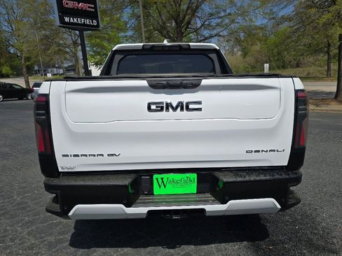 New 2025 GMC Sierra EV Denali image 16