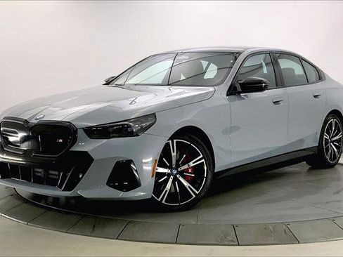 Certified 2024 BMW i5 M60 w/ Premium Package image 11