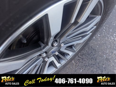 Used 2017 Ford Explorer Platinum image 10