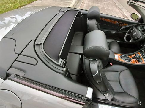 Used 2007 Mercedes-Benz SL 550 image 19