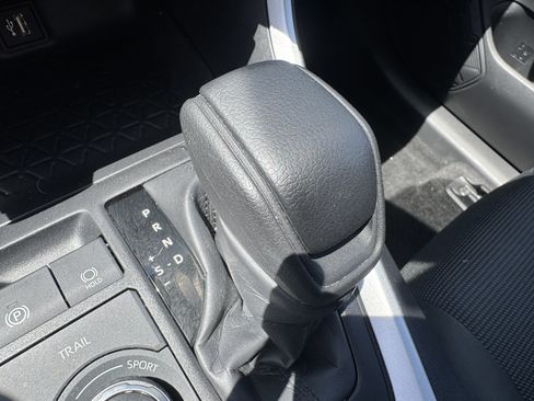 Used 2024 Toyota RAV4 LE AWD/4WD image 38