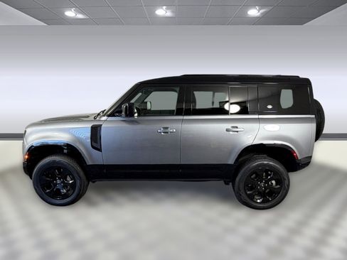 Used 2023 Land Rover Defender 110 X-Dynamic SE image 2