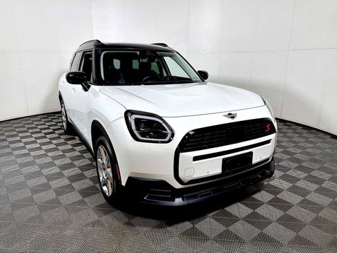 Used 2025 MINI Cooper Countryman S AWD/4WD image 2