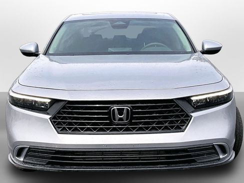 Used 2024 Honda Accord EX image 3