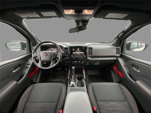 Used 2022 Nissan Frontier PRO-4X w/ Technology Package image 20