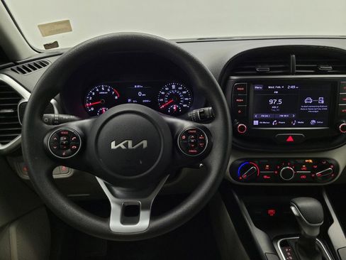Used 2022 Kia Soul LX image 22
