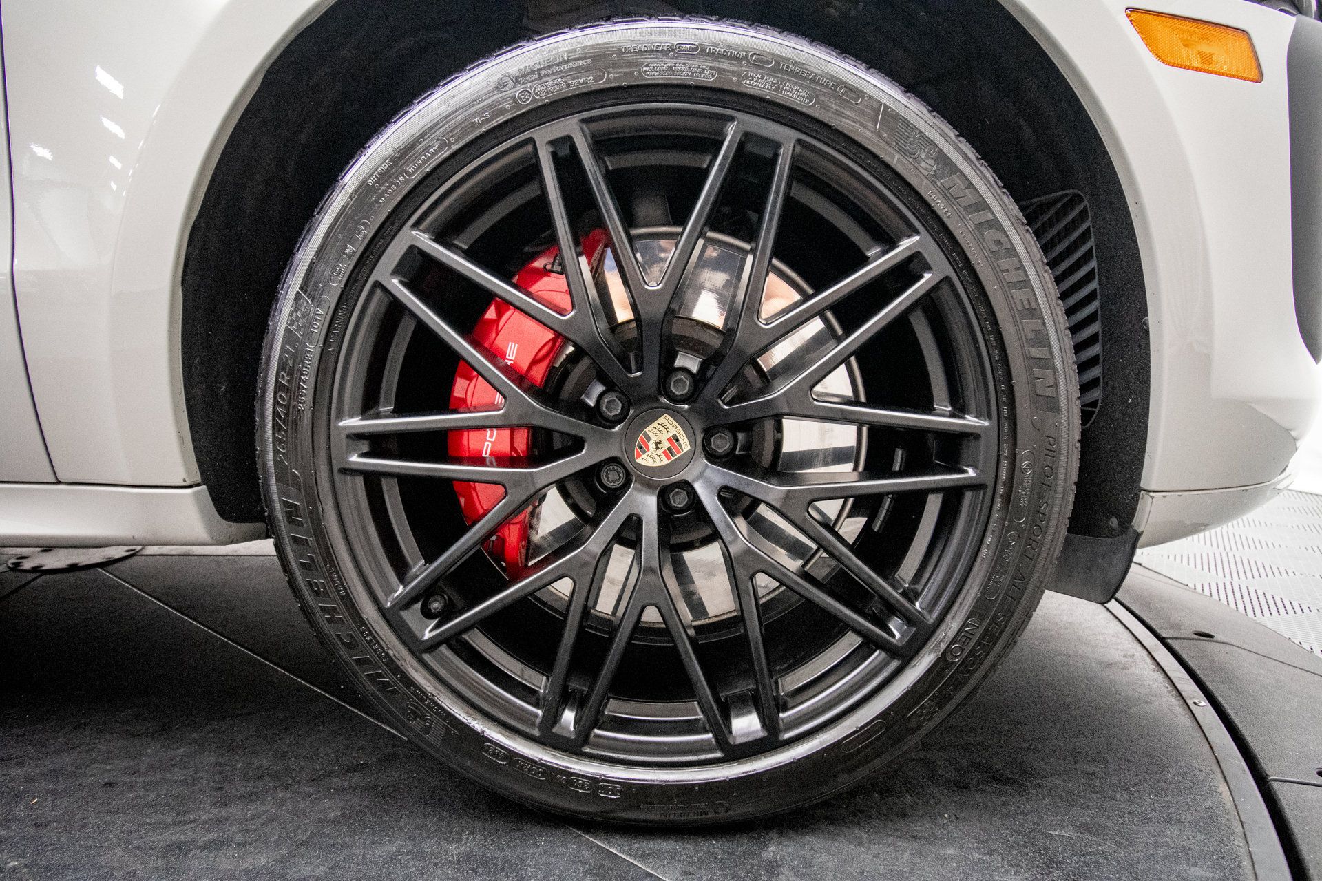 Used 2023 Porsche Macan GTS w/ Premium Package Plus AWD/4WD image 26
