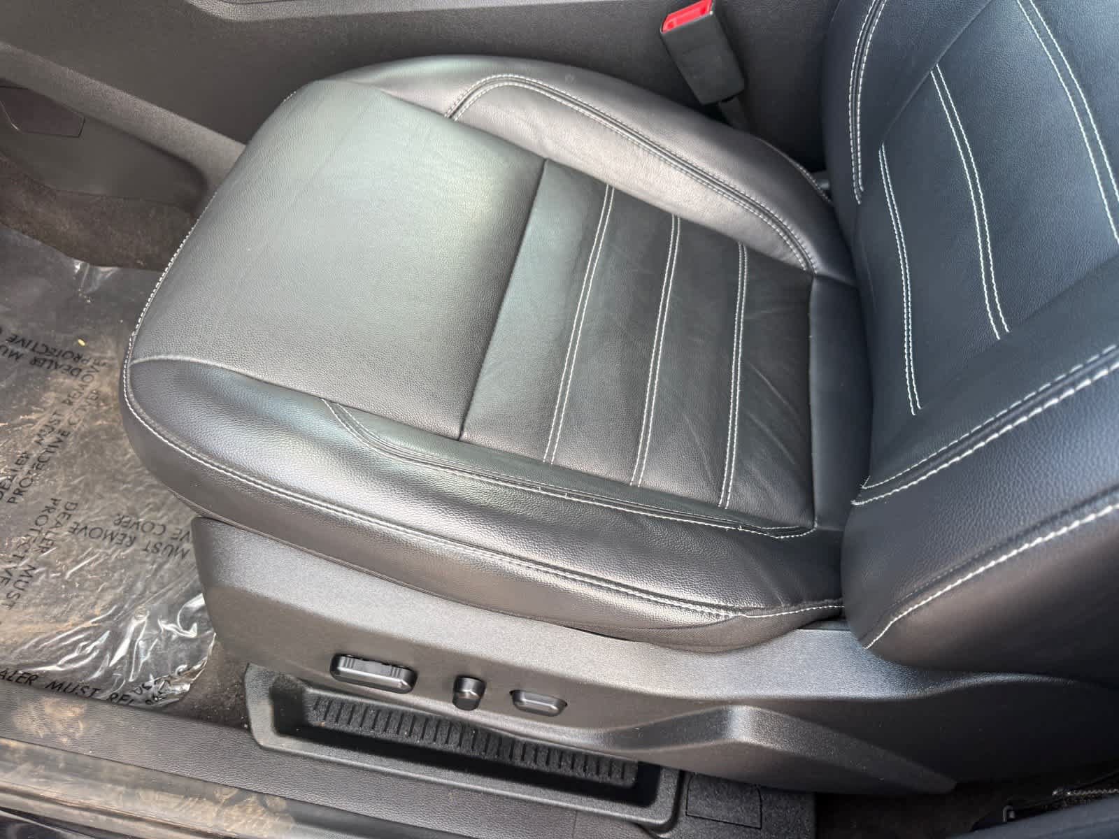 Used 2019 Ford Escape Titanium FWD image 17