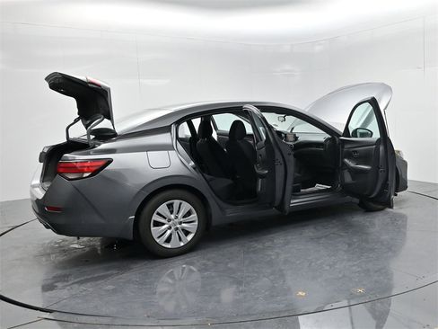 Used 2024 Nissan Sentra S image 49