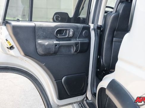 Used 2004 Land Rover Discovery SE AWD/4WD image 64