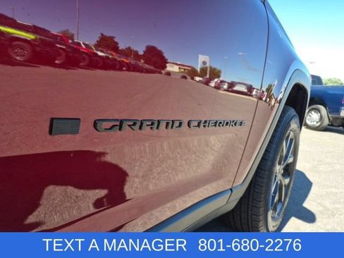 New 2026 Jeep Grand Cherokee Altitude AWD/4WD image 10