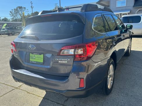 Used 2017 Subaru Outback 2.5i Premium w/ Popular Package #1 AWD/4WD image 7