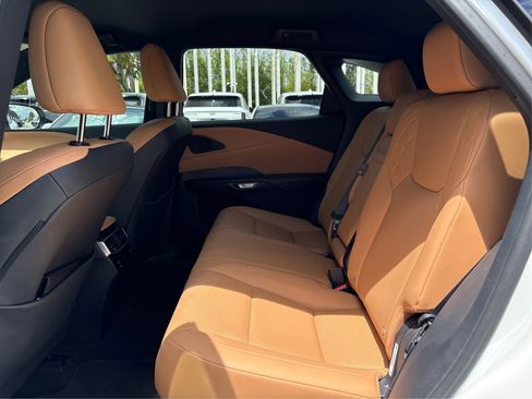 Used 2025 Lexus RX 350 FWD w/ Technology Package image 10