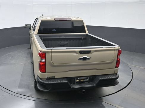 Used 2022 Chevrolet Silverado 1500 Custom Trail Boss w/ LPO, Dark Essentials Package AWD/4WD image 20