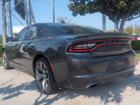 Used 2016 Dodge Charger SXT w/ Rallye Group image 8
