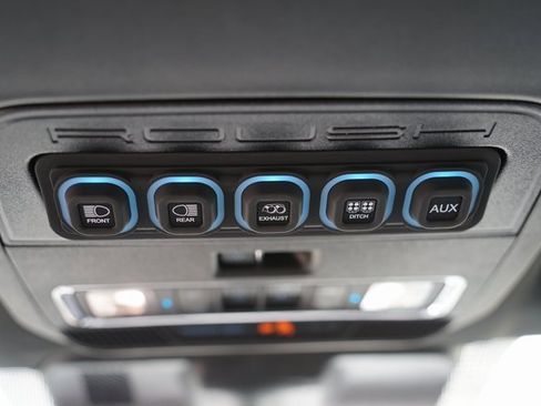 New 2025 Ford F150 Lariat w/ Equipment Group 502A High image 17