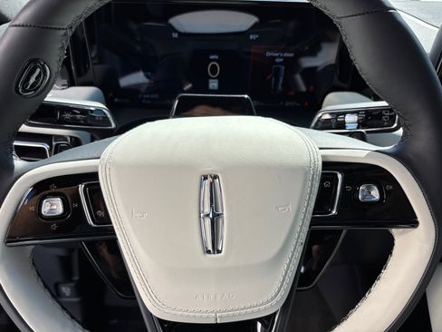 New 2025 Lincoln Aviator Black Label image 18