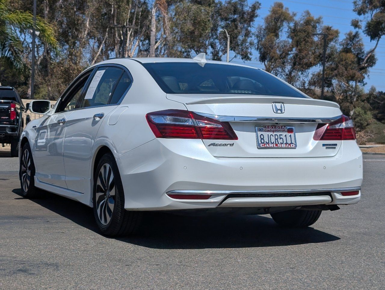 Used 2017 Honda Accord Touring image 12