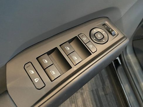 New 2026 Kia EV9 Wind image 12